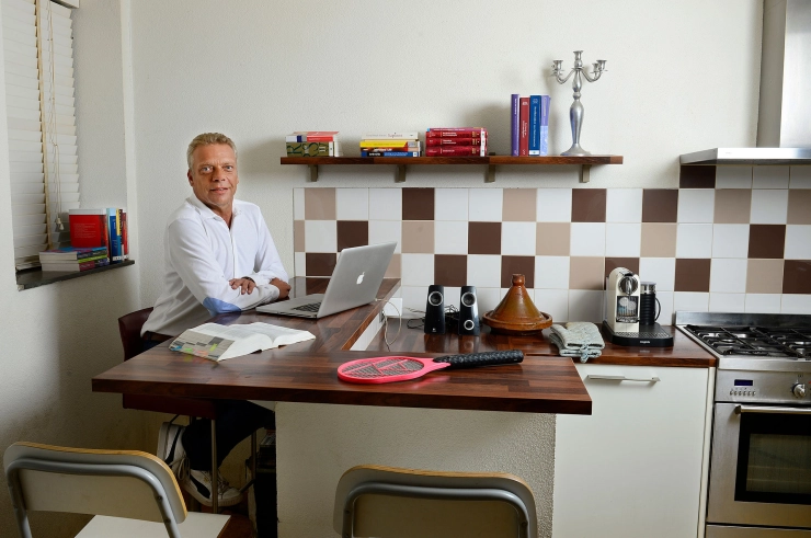 Robert Vos ging van Zilveren Camera naar zwarte toga