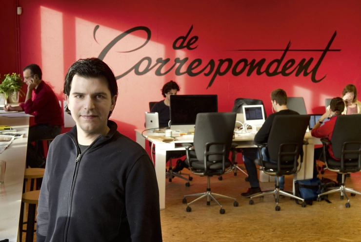 De Correspondent moet naar het buitenland