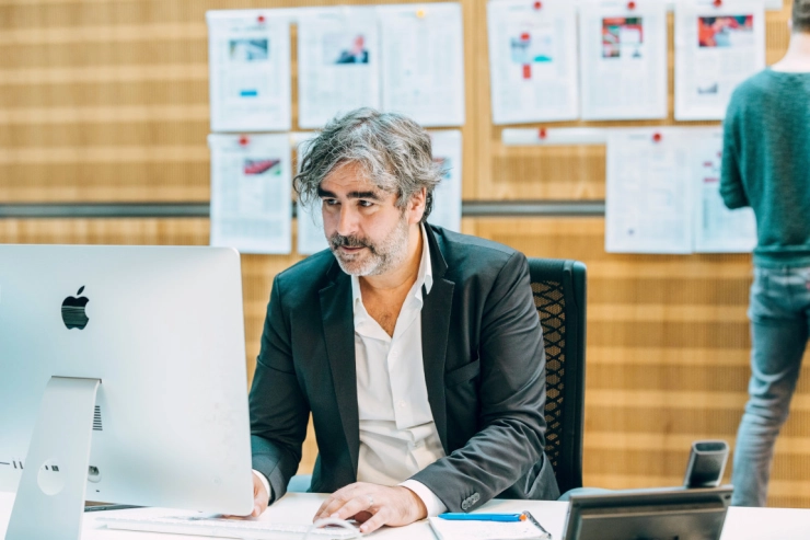 Turkije beschuldigt Deniz Yücel van vernederen van de natie