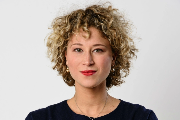 Amber Kortzorg nieuwe presentatrice Kassa