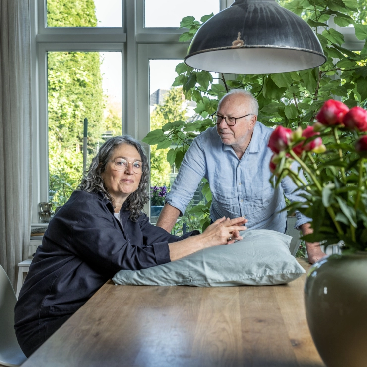 Twee journalisten op één kussen, Annalaura Molducci en Fred Segaar: ‘Het kwam wel voor dat je nieuws voor jezelf hield’