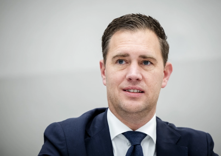 Oppositie is fel tegenover minister Heinen over btw-plannen, de coalitie zwijgt