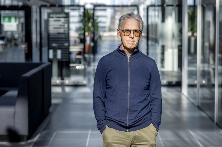 Derk Sauer werd bijna twee decennia gevolgd door de Binnenlandse Veiligheidsdienst