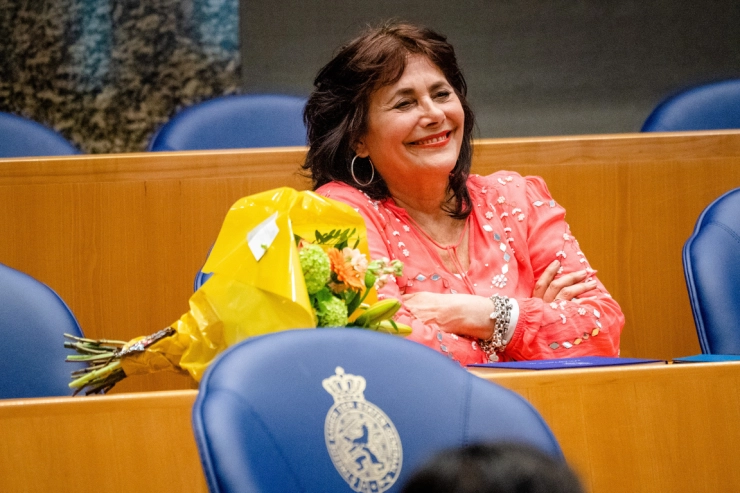 Oud-tv-presentatrice en oud-Kamerlid Léonie Sazias (65) overleden