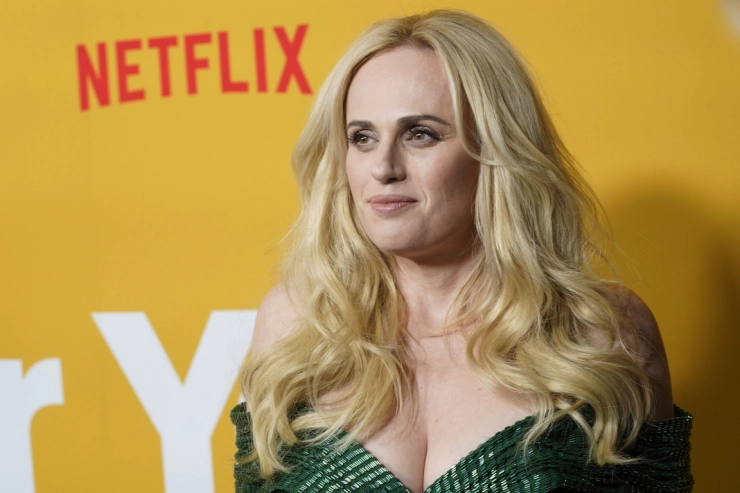 Sydney Morning Herald verwijdert column over coming out actrice Rebel Wilson