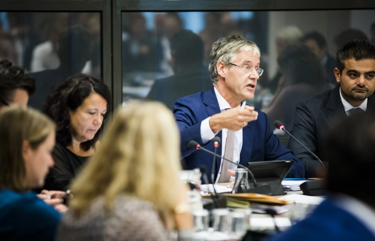 Overleg over toekomst NPO ‘muurvast’