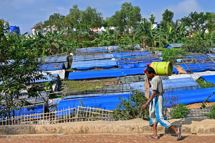 Rohingya willen 150 miljard schadevergoeding van Facebook