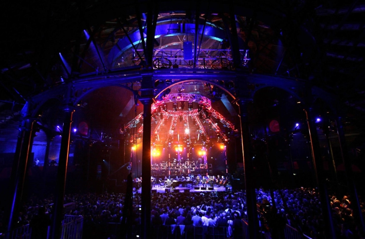 Klimaatdemonstranten bestormen podium tijdens BBC Proms