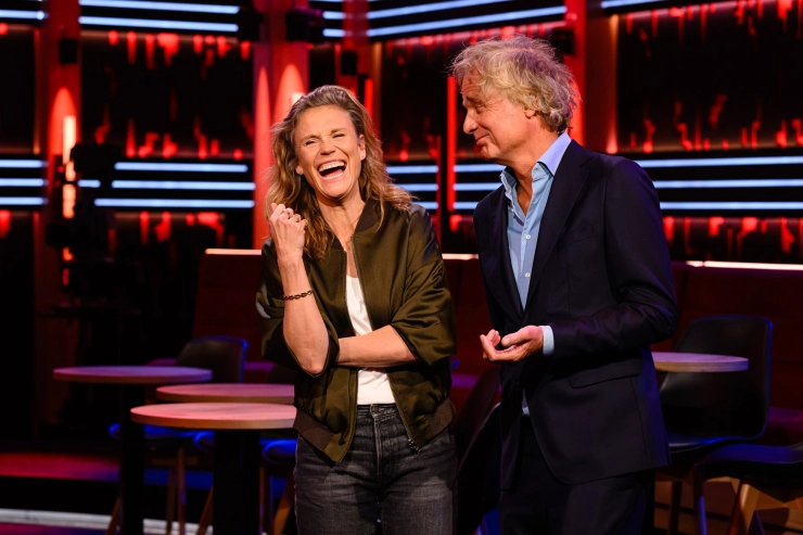 Sophie Hilbrand en Jeroen Pauw presenteren vanaf 2 september late night programma voor BNNVARA