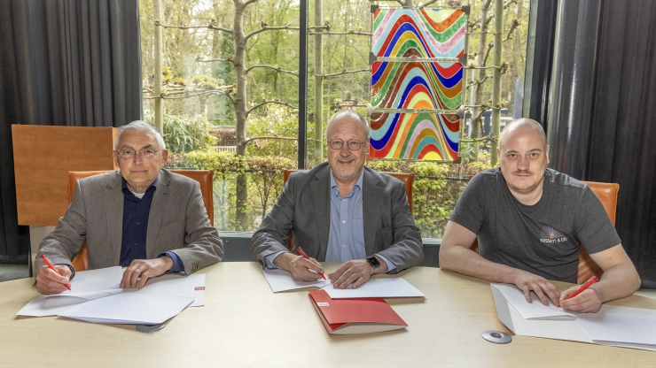 RTV Drenthe en streekomroepen tekenen journalistiek samenwerkingsverband Bureau Lokaal Drenthe