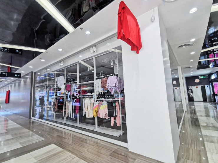 Ophef over ‘verzonnen Franse journaliste’ met nepnieuws-opinie op site CGTN