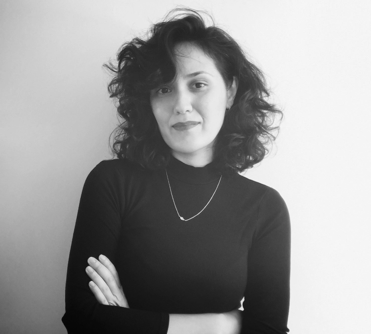 In de ANP-beeldbank is de moslima doorgaans een gesluierde caissière, analyseerde Cigdem Yuksel