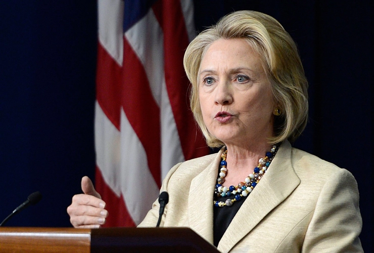 Clinton en Associated Press ruziën over artikel