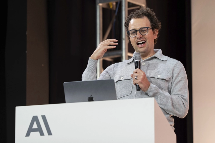 AI-bedrijf Anthropic schikt met auteurs en journalisten over illegaal verkregen werk