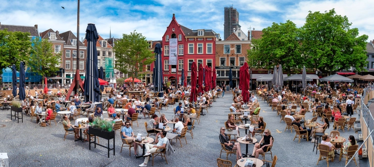 Vakbonden waarschuwen voor bezuinigingsreflex op publieke sector na corona