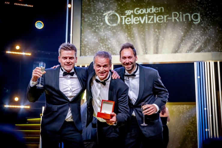 ‘Dwars door de Lage Landen’ wint de Gouden Televizier-Ring 2024
