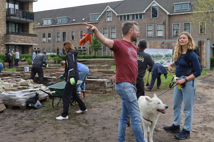 Journalist en stadsboerin Ellen Willems wandelt door Gelderland en regio om klimaatverandering in kaart te brengen