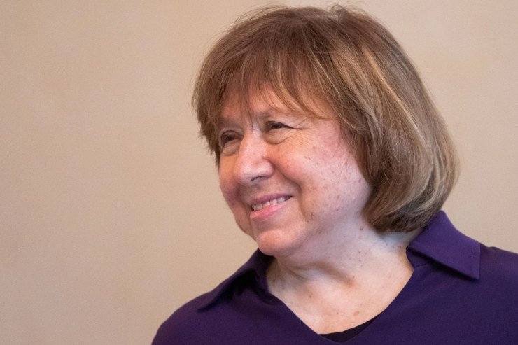 Journalisten krijgen eredoctoraten van Brusselse universiteiten