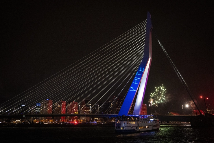 Trouw kiest vanaf nu consequent voor ‘wit’ – hoe staan andere media daarin?