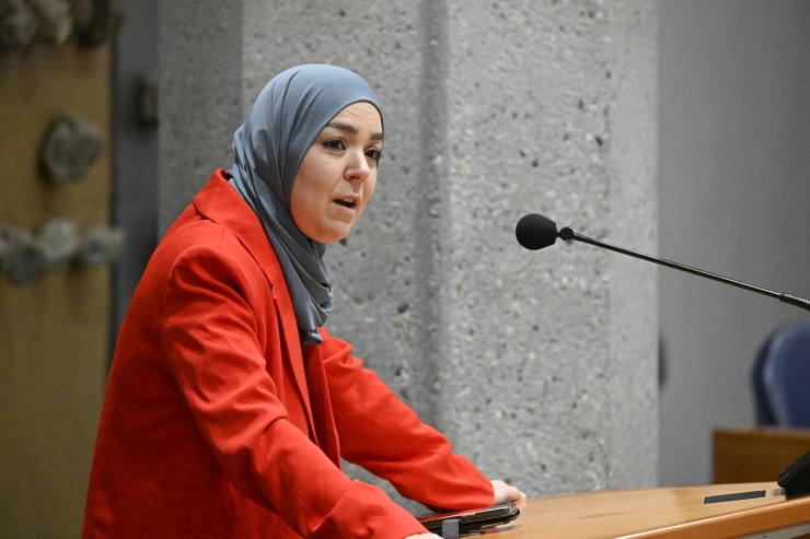 Provincie en Tilburg doen aangifte van lekken sollicitatie Lahlah na publicatie Brabants Dagblad