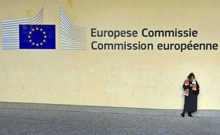 EU kijkt naar Grok na klachten over seksueel getinte beelden