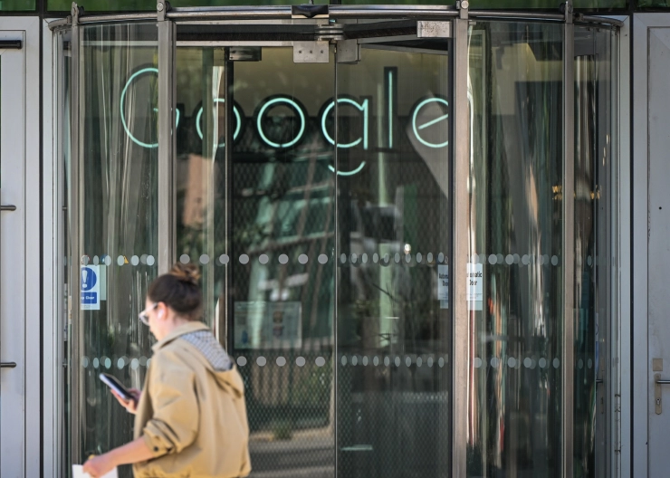 EU legt Google 403 miljoen euro boete op om overtreden privacywet