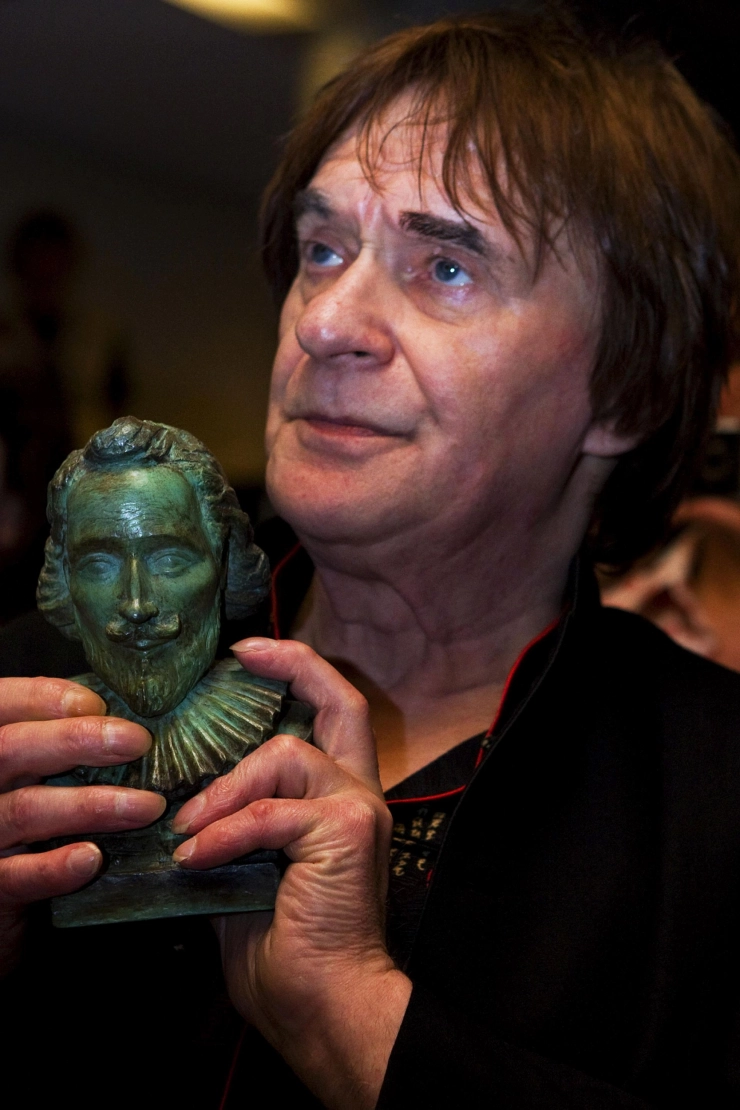 Televisiemaker en dichter Hans Verhagen (81) overleden