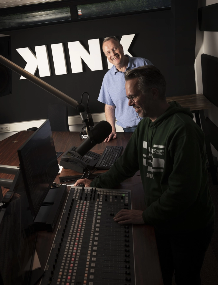 Muziekzender KINK eind januari toch op FM door deal met Decibel