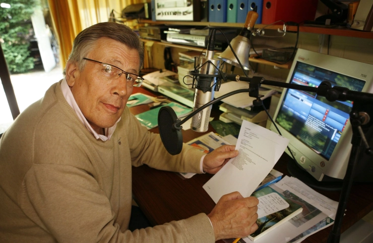 Candlelight-presentator Jan van Veen (79) overleden