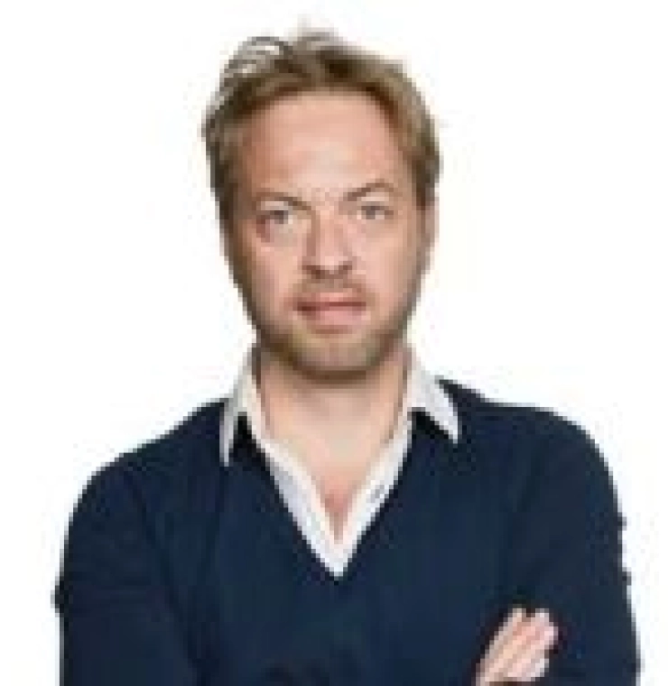 Boom NOS-correspondent in India