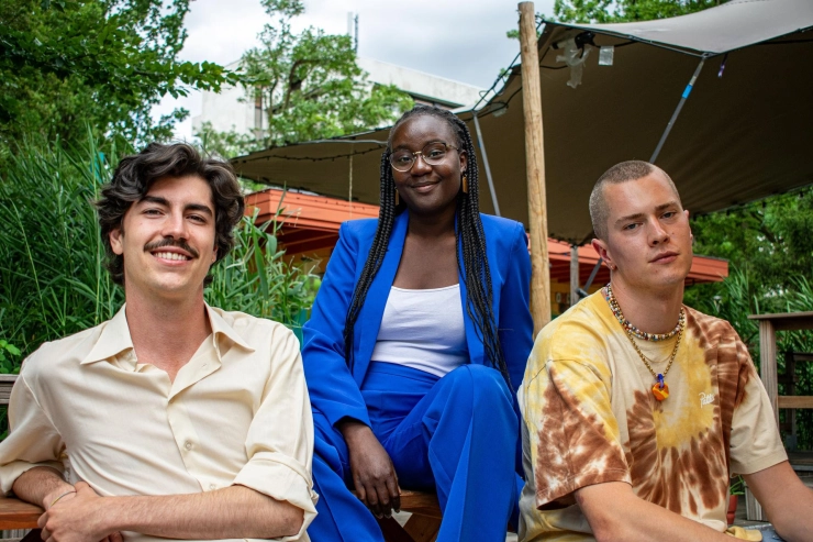 Tijdelijke zomer-spin-off van Kunststof en Napleiten vertrekt naar BNR