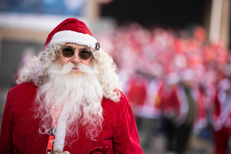 Wat zit er in jouw kerstpakket? - De Groene hangt de boom vol,&nbsp; NRC-medewerkers kunnen shoppen bij een online giftshop