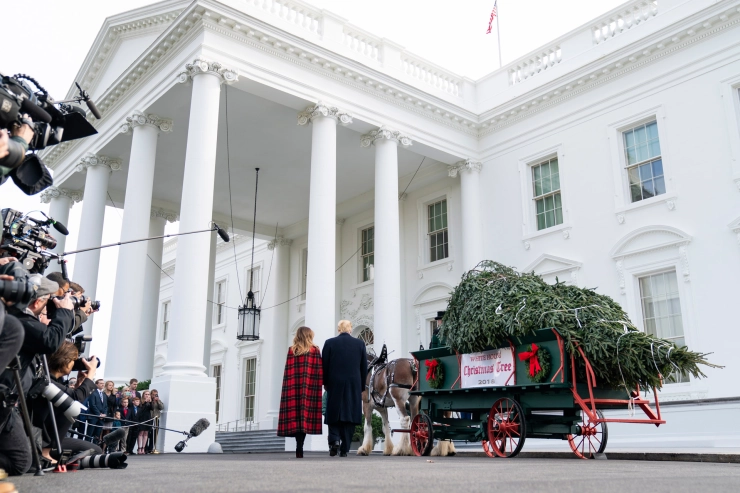 Witte Huis blaast traditionele kerstborrel voor journalisten af