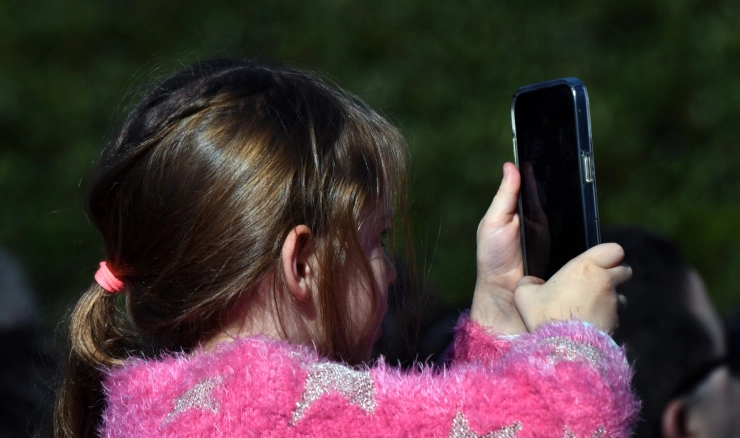 VVD ook voorstander van verbod op social media voor kinderen