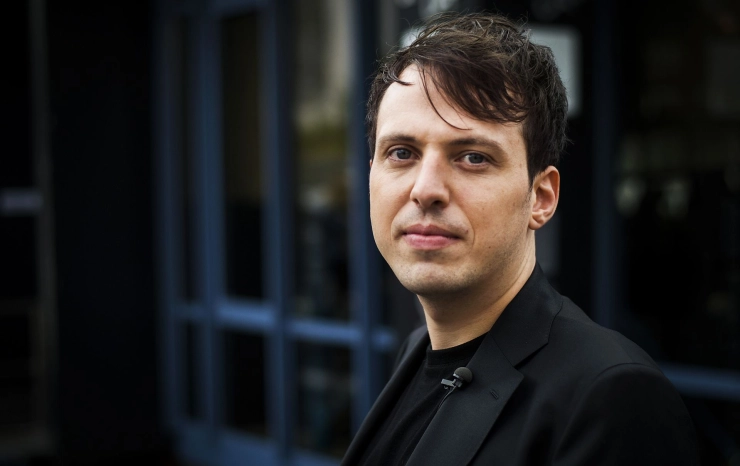 ‘Meer journalistiek in Nieuwe Revu’