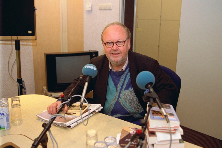 Recensent en oud-hoofdredacteur De Arbeiderspers Martin Ros overleden