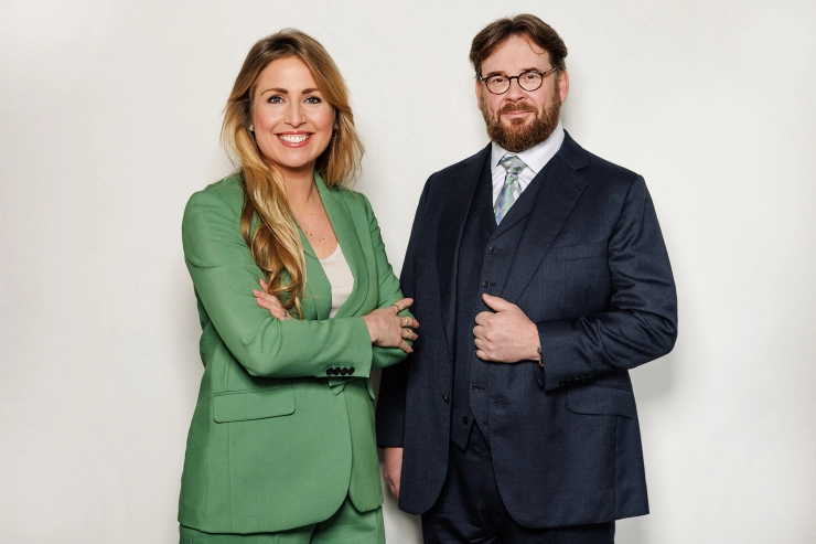 Transfer Thursday: Mascha de Rooij naar De Rijdende Rechter, Yassine Boutayeb naar de Volkskrant en NRC-hoofdredactie uitgebreid