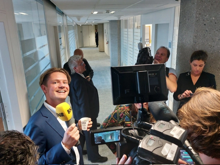 De week van Mats Akkerman, waarin hij de verkiezingen presenteert voor BNR: ‘Ik ben een politieke nerd’