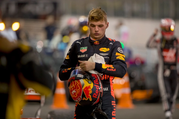 Boek over Max Verstappen hoeft niet uit de handel