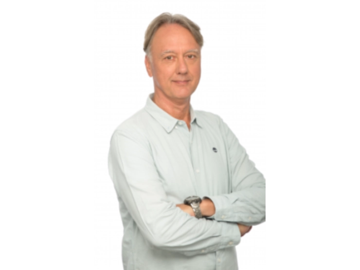 Michel Maas verlaat Indonesië: ‘Alle palmbomen zijn bedekt met verhalen’