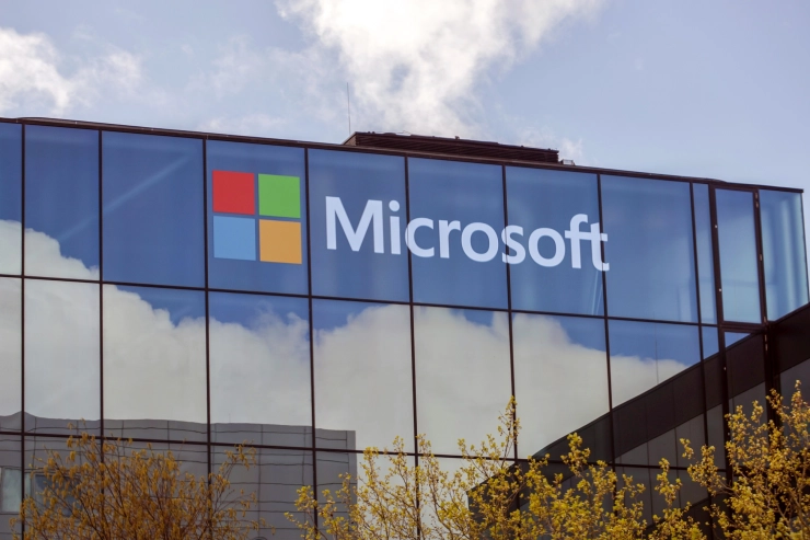 Microsoft blijft Nederlandse ambtenarennamen mogelijk lekken aan Amerikaanse regering