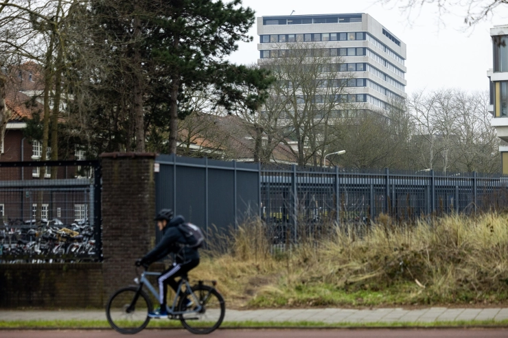 Inlichtingendiensten en politie dicht op de huid van de journalistiek