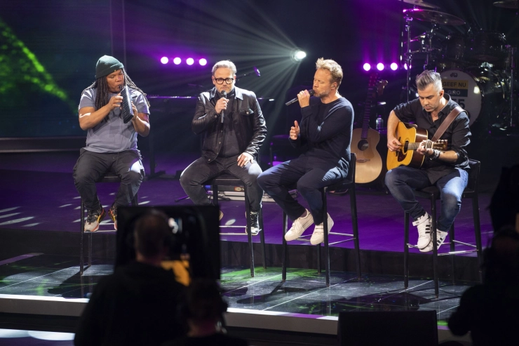 Tientallen artiesten slecht of niet betaald na optredens in NPO-programma’s