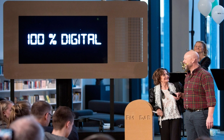 ‘NPO nog zeker tot 2030 op analoog FM actief’