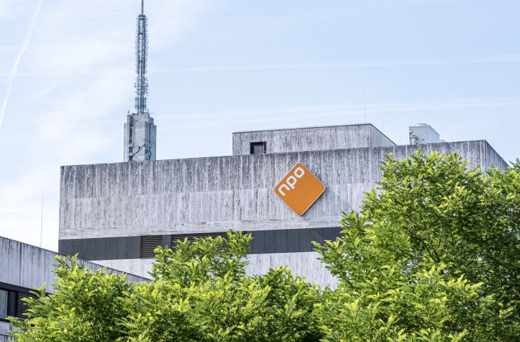 Omroepen reageren wisselend op verkiezingswinst PVV, NPO: ‘Waarborgen van cruciale rol’