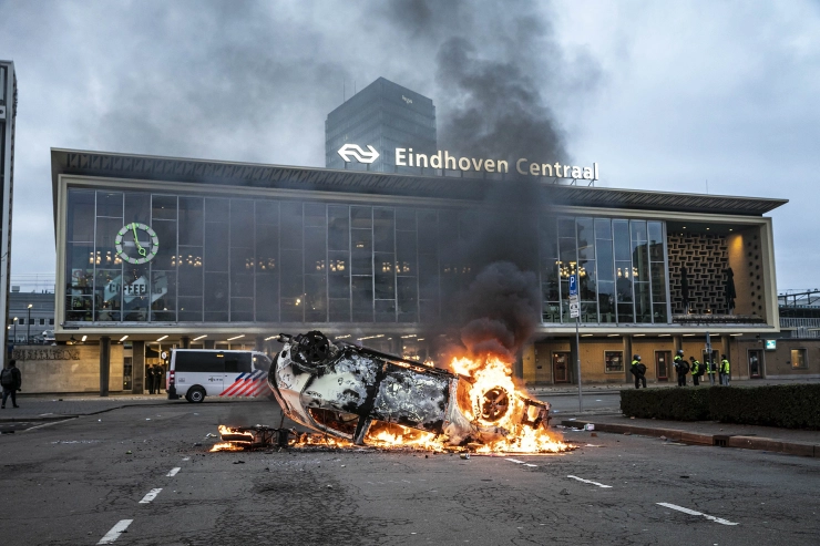 NS verduidelijkt en versoepelt persregels na incident met fotograaf