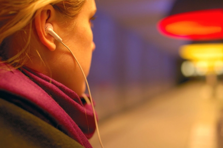 Podcasts regionale omroepen beschikbaar via NPO