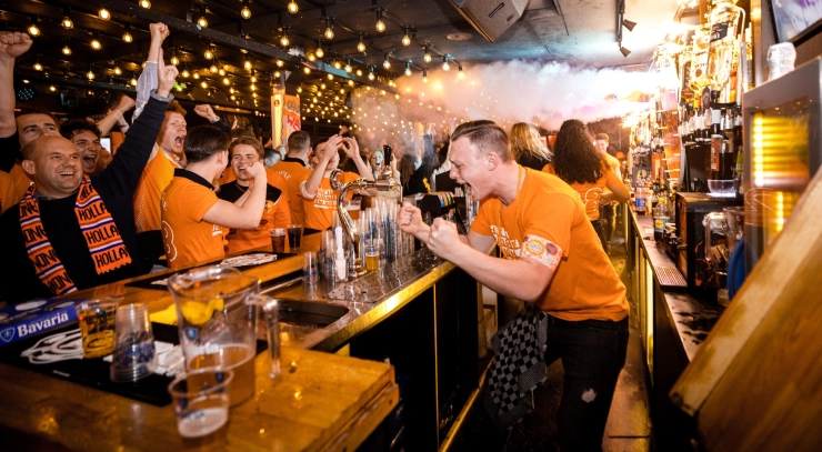 Minister Letschert tempert verwachtingen gratis WK-wedstrijden in horeca