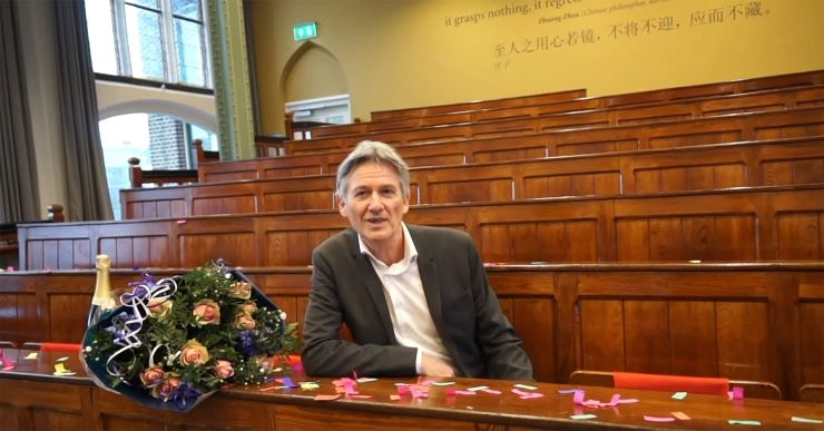 Facultaire Impactprijs Universiteit Leiden naar factchecker Peter Burger