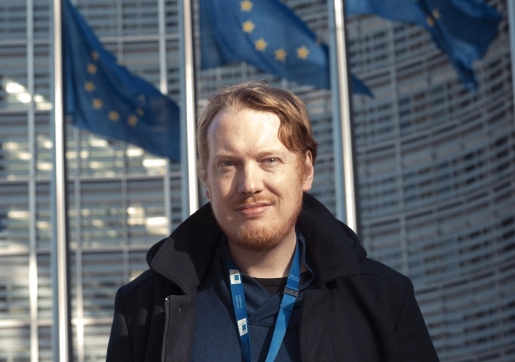 Onderzoeksjournalist Peter Teffer voor Follow The Money aan de slag